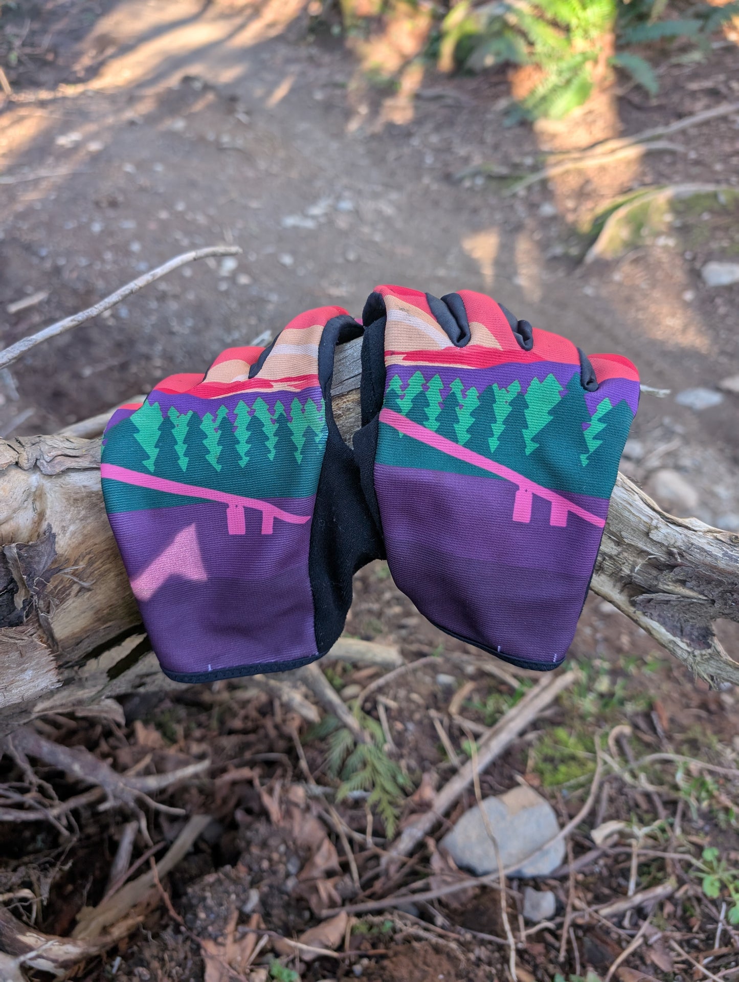 Raptor Mountain Biking Gloves - Unemployment Line Overlook